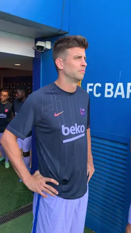 👶 Beardless Piqué ✂️ #fcbarcelona #pique