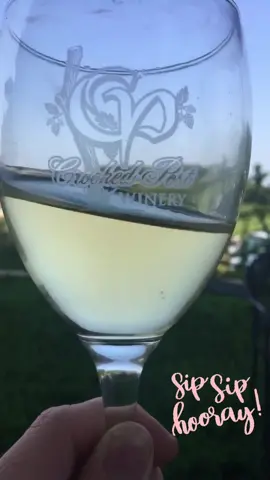 #winerylife #winelover #wineloversbelike #momlifeiscrazy #datenight