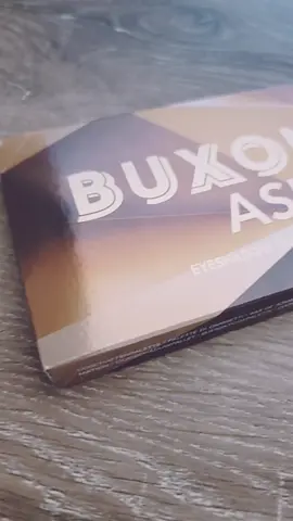 @buxomcosmetics @ash_kholm Such a gorgeous palette 😍  #buxombabe #ashkholm #glamvibes  #foryou