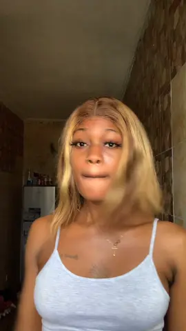 Il arrête pas de signaler mon compte donc je pouvais plus faire de vidéo 😒#pourtoi #belle #salairetiktok #fypシ #ivoirienne #comedyvideo