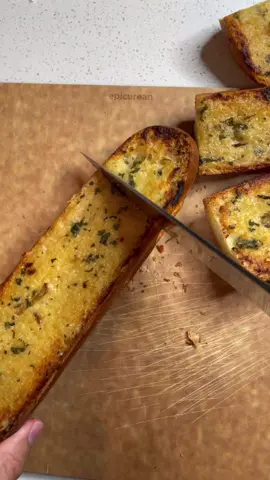 Squeezing roasted garlic is my k!nk. #garlicbread