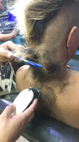 Malapit na matapos guys para malinis natong buhok ko 🤗