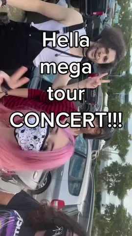 Did a lil concert vlog for u guys!! Had an awesome time @thecoldestwater #coldest #greenday #fob #weezer #hellamegatour