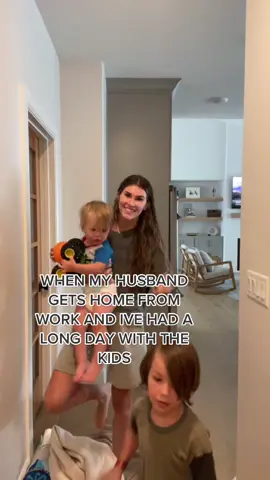 Happens almost everyday... anyone else? #MomsofTikTok #GetYourJeansOn  #tiredmom #kidsoftiktok #husbandsoftiktok #stayathomemom #sahm #dingdong #Home