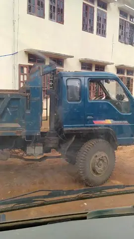 các bác lái xe năm bao nhiêu tuổi vậy...