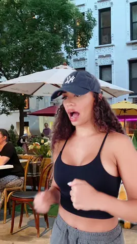 New York is BACK and so is outdoor dining with FREE impromptu concerts. Lovely #outdoordining #newyorkcity #uppereastsidegirl #manhattan #rapstar