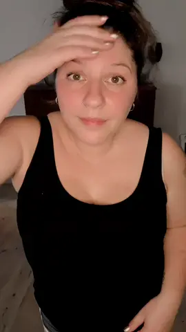 I tried🤣🤣🤣 #StressRelief #triedtotwerk #notdoingthatagain #MomsofTikTok #havingfun #over30 #fypシ