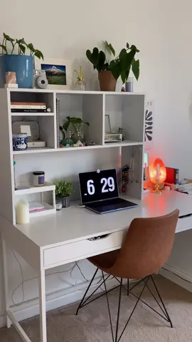 ignore me in the first clip but this is what getting unmotivated looks like! #rearranging #pinterest #roominspo