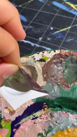 Peeling paint off a dried palette….🤤 🎵:Shapeshifter - @alessiasmusic 🎶 (via @swiper.barbaric) #paintpeel #peelasmr