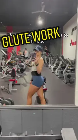 Give this a try & tag me on your story/post!💓💓 #gluteworkout #glutegrowth #personaltrainer