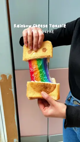 RAINBOW CHEESE TOASTIE! 🌈✨ #melbourne #grilledcheese #sandwich #melbournefood #cheesepull