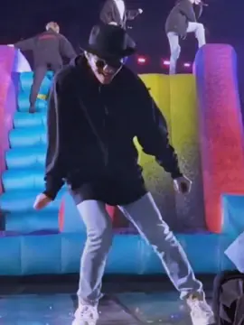 one of my favorite iconic dance of taehyung 🤩✌️🤭 보라 해💜 #taehyung #V #foryou #fyp