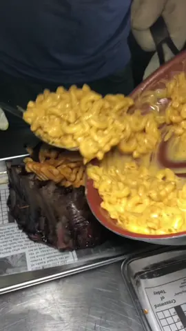 The Fortress @jessieraesbbq #lasvegas #bbq #barbecue #macandcheese #vegas #vegastiktok #foodtiktok #delicious