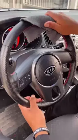 Gosta da cor vermelha? Então curte essa transformação 👇🏾#kiacerato #kiaceratokoup #revestimentodevolante  #revestevestimentodevolantes #adsnaoparaa