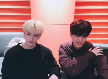 #straykids #skz #bangchan #seungmin #day6 #ineedsomebody #stay #chansroom #찬이의방 #방찬 #승민 #스테이 #스트레이키즈 #스키즈