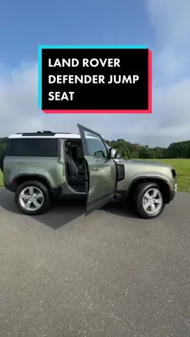 Would you sit in the middle? #landrover #offroad #cartok #carcommunity #tiktokcars #cars #newcars #fyp
