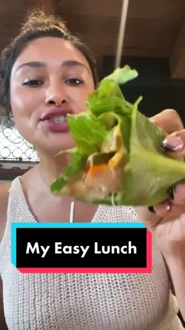 I love sauces 🤤 #easylunch #chickenwrap #keto #ketorecipes #ketodiet #StyleSnap #summerrecipes #smiling