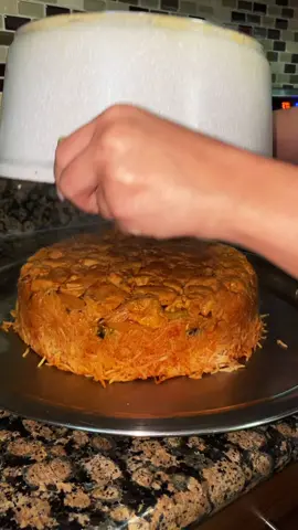 first time flipping maqloob 🤩 I did great #fyp #eatwithme #maqloob #yummy
