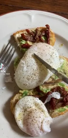 GOOD MORNING!!. #fyp #foryoupage #blewit #eggs #summerlin #breakfast
