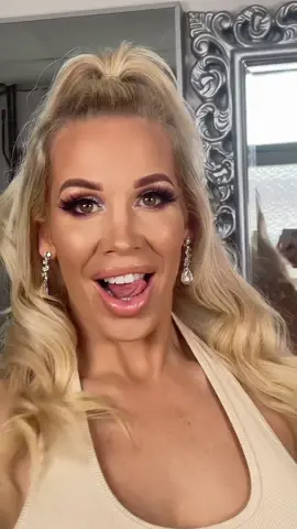 Loved glamming up @rebeccamoremilf again for her shoot today! Even if she nearly got whiplash doing this 😂 #UnfoldChallenge #makeup #glamour #fypage
