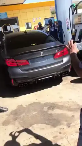 I love such cops #fypシ #viral #capetownsouthafrica #😍😍😍😍😍 #burnouts #streetracing #police