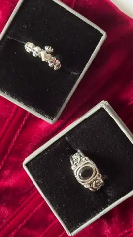 thank you @etahlove 🖤 #rings #alt #grunge