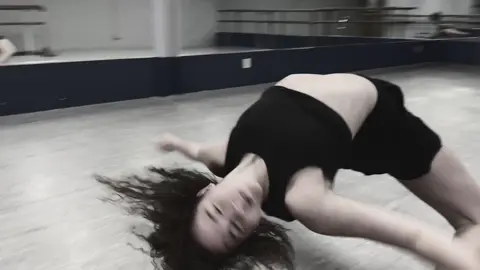 ok so this video didn’t originally go to this song but….. it low key goes🖤 @billieeilish (full og video on my insta)