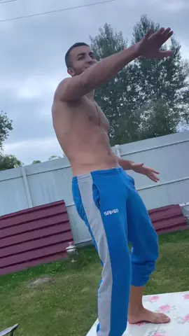 Ребята, кто увидел меня отпишитесь🙏🏼 Сегодня выезжаю домой в Москву😈 Inst: slavaase