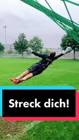 All the way up 🛫🔥 @t1tan @justusgoalkeepers  #t1tan #goalkeeper #gripiseverything #keeper #football #goalkeepertraining #viral #OrteFürAlle