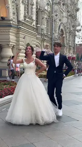 Во сколько лет хотите выйти замуж?😝
