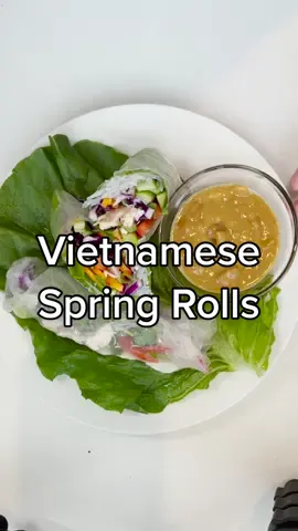 Vietnamese spring rolls! Perfect for a hot sunny day (get it? the audio 🤪) #vietnamese #springroll #foodtiktok #springrolls #HackToSchoolWithRogers