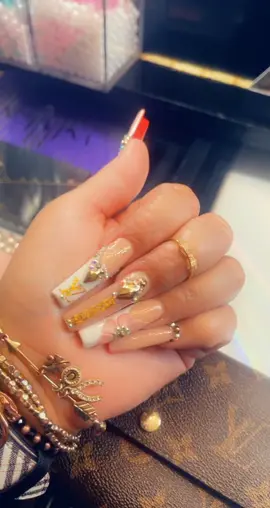 #fyp #louisvuitton inspirednails #foryoupage #nails #acrylicnails