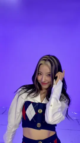 우악 톡앤톡 챌린지 처음으로 혼자 찍어봤어요#fromis_9 #프로미스나인 #TalknTalk #TalknTalkChallenge #톡앤톡챌린지 #새롬 #SAEROM