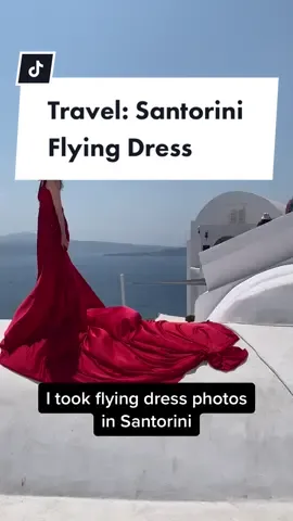 Finally…a dress that’s long enough💃🏻#santorini #greece #santoriniphotographer #flyingdress #travelblogger #visitgreece #visitsantorini #summertravel