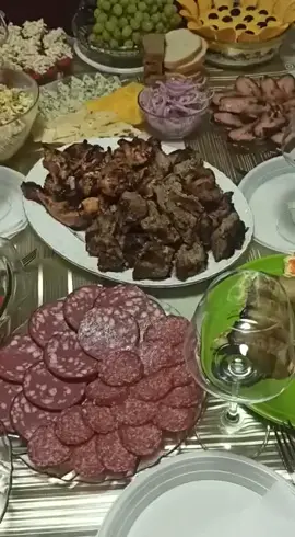 Праздничный стол на день рождения!   #блюда #еда
