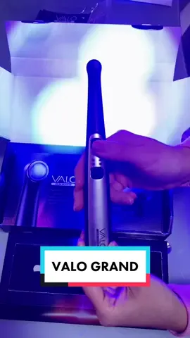 Unboxing lámpara VALO GRAND #dentistaentiktok #odontologo #foryou #sonrie #worklife #fyp #dentist