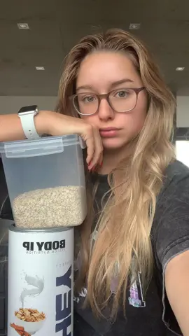 Frühstück 🥣 #porridge #gymgirl #proteinrezept #rezept #fy #fyp #fürdich #tiktokgermany #monday #goodmorning