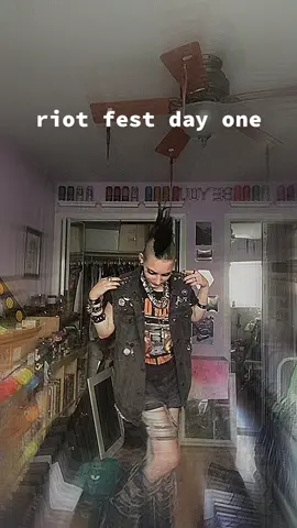 woo riot fest weekend was Awesome and now i am Dead #punk #riotfest #mohawk #battlejacket #greenday #mychemicalromance #slipknot #fyp #OOTD #lgbt