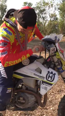 #Spanish celebration 🇪🇦🍾 #Enduro #Motocross #Dirtbikes #Husqvarna #KTM #Betamotor #moto #motorbike #Motorsport #fimisde #sixdays #endurogp #isde #josepgarcia