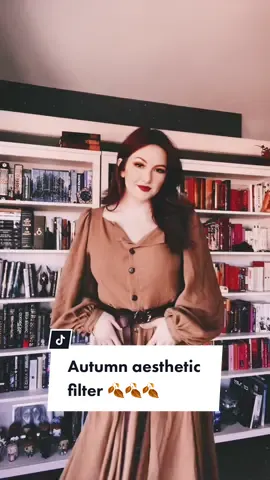 IB the queens @scarlettohair and @rachelmaksy ! Idk if I don’t have vibrant enough greens but I’m not sure if this worked for me 😂 #autumnaesthetic #autumn