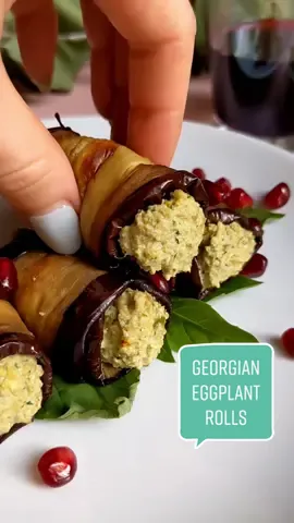 Recipe in my blog (see bio)! #eggplantrolls #vegeterianrecipes #plantbasedrecipes #wholefoodplantbased #plantbased