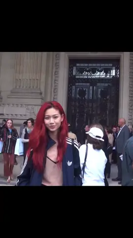 paris fashion week #paris #fashionweek #hoyeonjung ##junghoyeon #pfw #squidgame #squidgamenetflix #saebyeok #fypシ