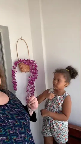 La Niña chellmy Dominicana 🇩🇴 me ensaña a bailar 🤣🤣