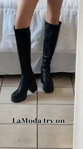These boots.. Chef kiss 🤍 #lamodaboots #lamoda @LAMODA #fyp #fashion #fallboots #BillboardNXT #styling