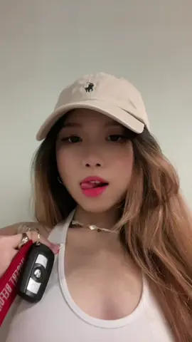 not rlly a cap kinda gal