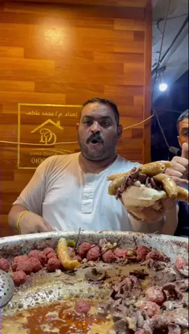 بخمسه جنيه كل السندوتش ده الطوخي بتاع الغلابه ..التمساح