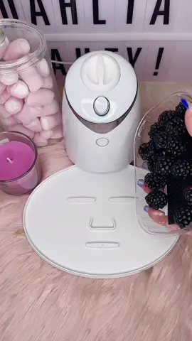 🫐 Blackberries Face Mask With Our Mask Maker Machine 🫐🛍 LINK IN BIO 🛍 Opening Soon ✨ #foryoupage #foryou #viral #facemask #naturalmask #beauty
