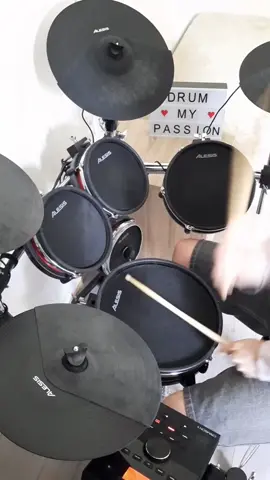 Hi ! Here is my cover of Demons by Imagine dragons ! #drumcover #drummer #drumvideo #drummerboy #imaginedragons #drumaddict #foryou #fyp #music #drums