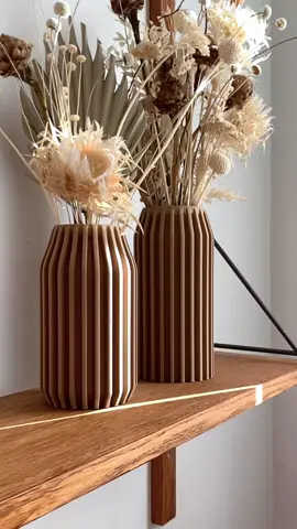Our 3D-printed vases are made from recycled wood filament 🪵🌾 #3dprinting #vases #dryflowers #plantlovers #plantdecor #homedecor #japandi #minimalist