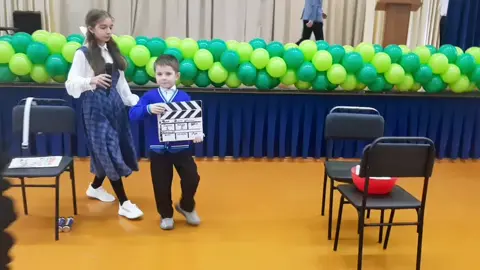#1е #класс #мбоусош2 #школьнаяпора #деньучителя  #сценка #опять #двойка  #детство  #счастье #Махачкала #Ленинкент #дагестан #россия